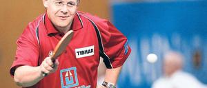Selbst ist der Sponsor. Frank Müller spielt ziemlich unkonventionell. Wenn es wichtig wurde, ließ er aber anderen den Vortritt. Foto: Imago