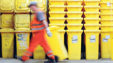 Mehr Reycling. Noch bleibt im Müll, den die Stadtreinigung einsammelt, ein großer Teil des Bio-Abfalls ungenutzt. Künftig soll dieser komplett energetisch verwertet werden. Foto: ddp