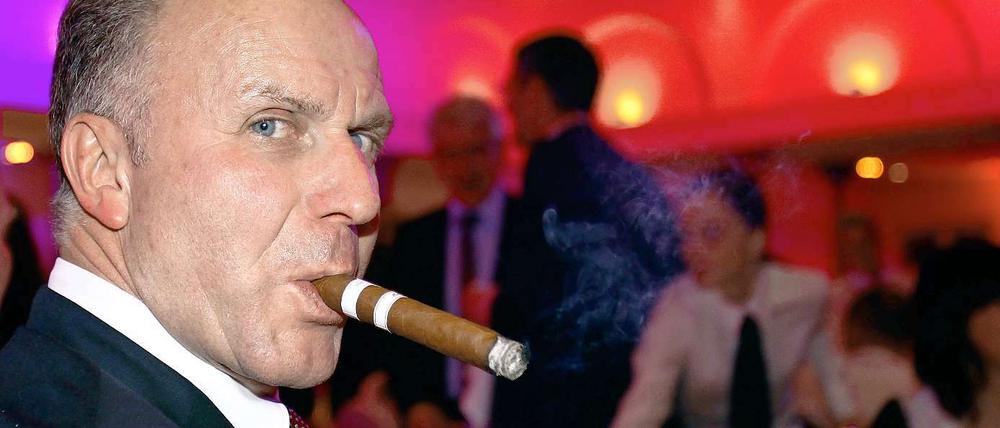 Konservative Personalpolitik. Bayern-Chef Karl-Heinz Rummenigge will neuen Spielern weniger zahlen. 