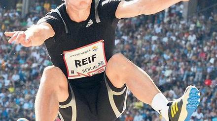Im Anflug. Weitspringer Christian Reif landete beim Istaf vor allen anderen.