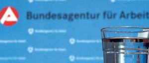 Zuversicht. Die Bundesagentur für Arbeit geht davon aus, dass die Arbeitslosenzahl noch 2010 unter drei Millionen fällt. 