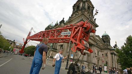 Die Sanierung des Berliner Doms wäre ohne Spenden und staatliche Zuschüsse unbezahlbar gewesen. Für die Unterhaltung weniger bedeutsamer Gotteshäuser reicht das Geld vielerorts nicht mehr.