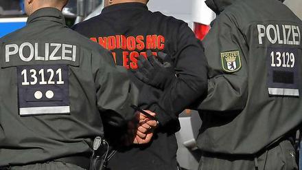 Es ist ein Großschlag, den die Polizei unternommen hat...