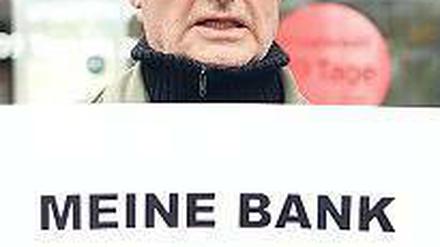Alles futsch. Lehman-Anleger wie dieser Sparer haben viel Geld verloren. 