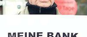 Alles futsch. Lehman-Anleger wie dieser Sparer haben viel Geld verloren. 