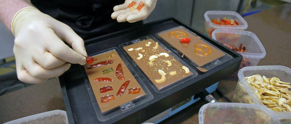 Ob Gummibärchen oder Salzbrezeln - bei Chocri können Kunden sich ungewöhnliche Schokoladen zusammenstellen.