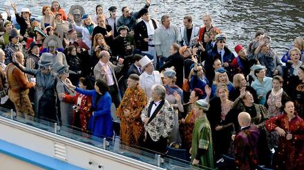 Ein musikalischer Umzug: Die Staatsoper zieht ins Schillertheater.