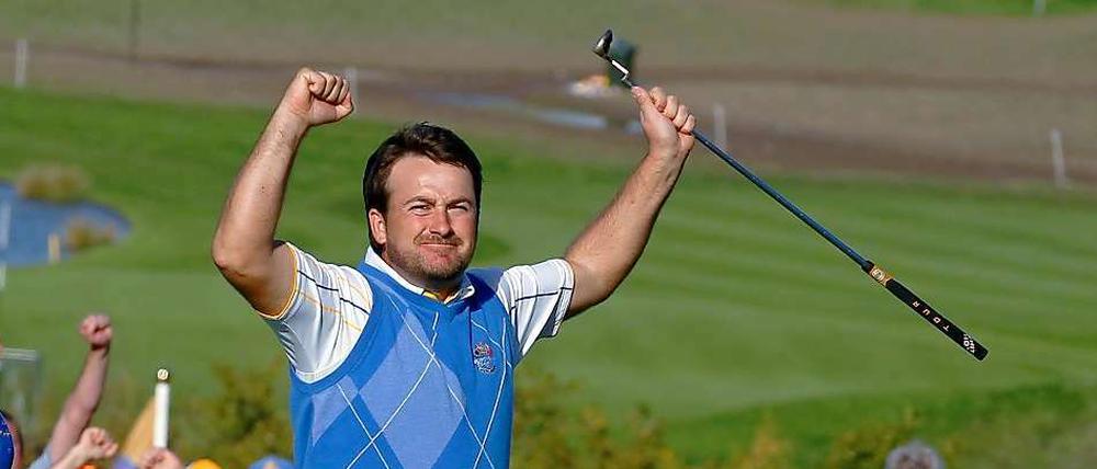 Der Nordire Graeme McDowell bejubelt Europas Sieg.