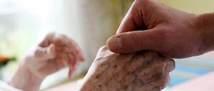 Ob bei tätlicher Sterbehilfe wirklich ein „ausdrücklicher und ernstlicher“ Todeswunsch geäußert wurde, muss ein Gericht genau prüfen.