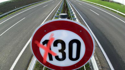 Realsatire in Reinform: Wie baut man eine Autobahn, ohne eine Autobahn zu bauen? 