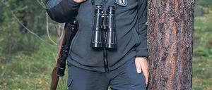 Im Revier. Förster Matthias Eggert findet Wildscheine vor allem: schlau. Foto: Eggert