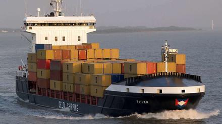 Das Hamburger Frachtschiff "Taipan" wurde vor der somalischen Küste überfallen. Die mutmaßlichen Seeräuber stehen bald in der Handesstadt vor Gericht.