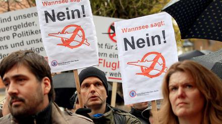 Der Unmut der Anwohner: Die Menschen, die dem Protest gegen die neuen BBI-Flugrouten das Gesicht geben sind bürgerlich, bodenständig und besorgt um den eigenen Besitz.
