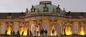 Idyll bald gestört? Die Flugrouten um den neuen Airport in Schönefeld machen sogar den Freunden des Schlosses Sanssouci Sorgen.