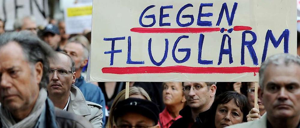 Nicht nur in Berlin auch in Brandenburg protestieren Bürger gegen die Flugrouten.