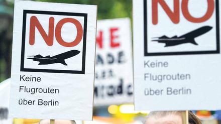 Die No-Sager. Im Süden Berlins formiert sich der Protest gegen die geplanten Flugrouten zum neuen Großflughafen.