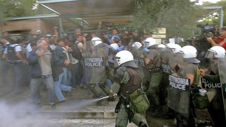 Die griechische Polizei ging gewaltsam gegen die Demonstranten vor.