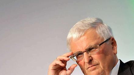 Ich bin der Präsident! Immer wieder fühlt sich Theo Zwanziger emotional angefasst, wenn es um seine Person geht.