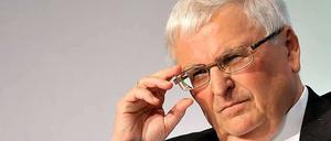 Ich bin der Präsident! Immer wieder fühlt sich Theo Zwanziger emotional angefasst, wenn es um seine Person geht. 