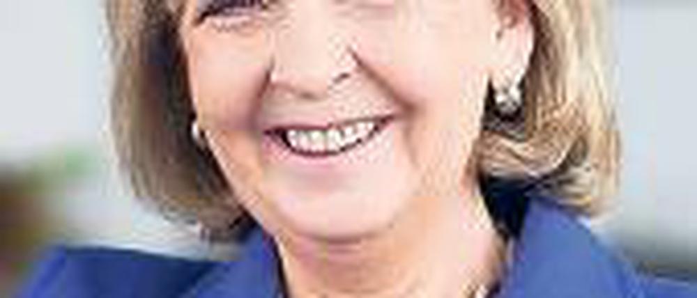 Kraft muss schauen, mit wem sie ihren Haushalt durchbringt. 