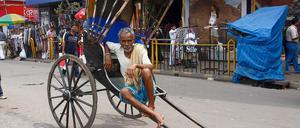 Rikschaläufer in Kalkutta.