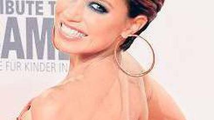 Nicht nur die Frau des Spielers. Sylvie van der Vaart hat Erfolg bei RTL. Foto:dpa