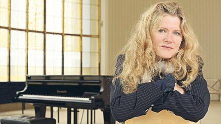 Besuch aus Brooklyn. Das Konzert beginnt am heutigen Montag um 20.30 Uhr in der Bismarckstraße 110 (Karten 15-53 Euro). Infos unter www.staatsoper-berlin.org.