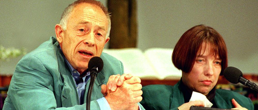 Bundestagsvizepräsidentin Antje Vollmer (Bündnis 90/Die Grünen) und Heiner Geissler (CDU)