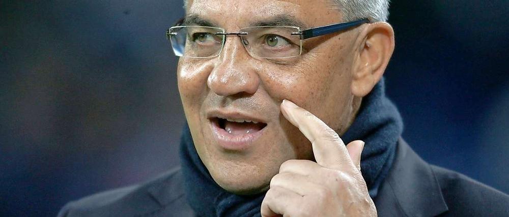 Wen nehme ich denn als Nächsten raus? Felix Magath treibt auf Schalke ein Verwirrspiel.