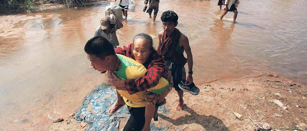 Mehr als 10 000 Menschen flohen vor den Kämpfen von Birma nach Thailand. Foto: rtr