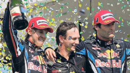 Zwei ist einer zu viel. Vettel und Webber mit Teamchef Horner (Mitte).
