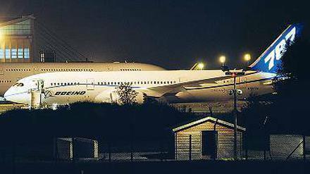 Panne. In so einem Prototypen einer Boeing 787 Dreamliner brach Feuer aus. Foto: AFP