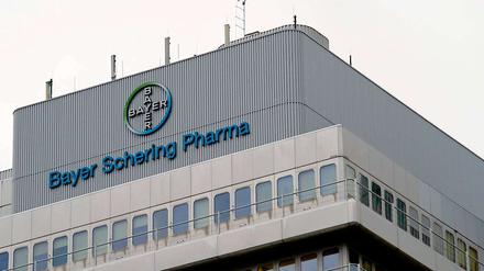 Ende einer Ära. Nicht mehr lange wird der Name Schering das Berliner Werk an der Müllerstraße in Wedding zieren.
