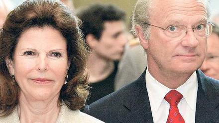„Das ist lange her.“ Carl XVI. Gustaf, hier mit Königin Silvia, will wegen ein paar Vorwürfen nicht abtreten.