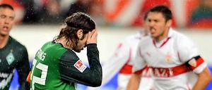 Zum Wegkucken: Thorsten Frings und seine Bremer kassieren eine herbe Pleite in Stuttgart.
