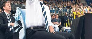 Rollstuhlbasketball. Albas Trainer Pavicevic coacht im Sitzen. Foto: camera 4