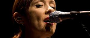 Suzanne Vega bei einem Konzert 2007.