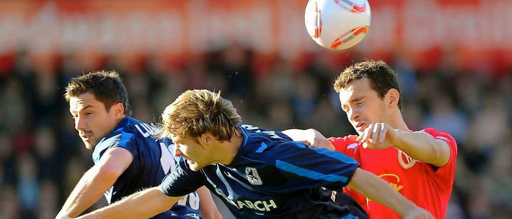 Viel Kampf für Nichts. Cottbus und München trennten sich 0:0. 