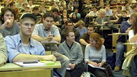 Andrang. Berliner Abiturienten brauchen Bestnoten für ein Studium in Berlin.