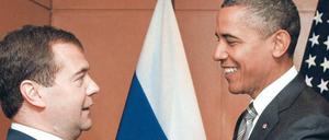 Ungewisser Ausgang. US-Präsident Barack Obama vereinbarte Anfang des Jahres mit dem russischen Präsidenten Dmitri Medwedew (links) eine Reform des Start-Abrüstungsvertrags. Doch die könnte nun an den Republikanern scheitern.