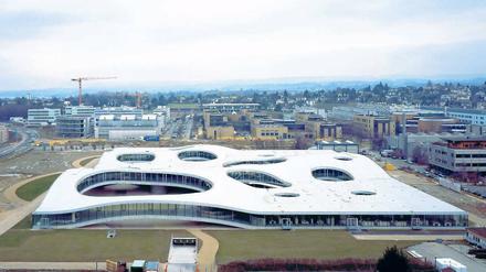Zentrum des Wissens. Das Rolex Learning Center der ETH Lausanne, entworfen von SANAA. 