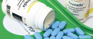 Kleines blaues Wunder. Das bewährte Aidsmittel „Truvada“ verleiht auch einen gewissen Schutz gegen eine Neuinfektion. Foto: AFP