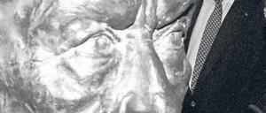 Geteilte Geschichte. Über die Bonner Republik – im Bild die Bundeskanzler Adenauer und Kohl – wisse man zu wenig, die DDR sei „überforscht“, befand ein Zeithistoriker.