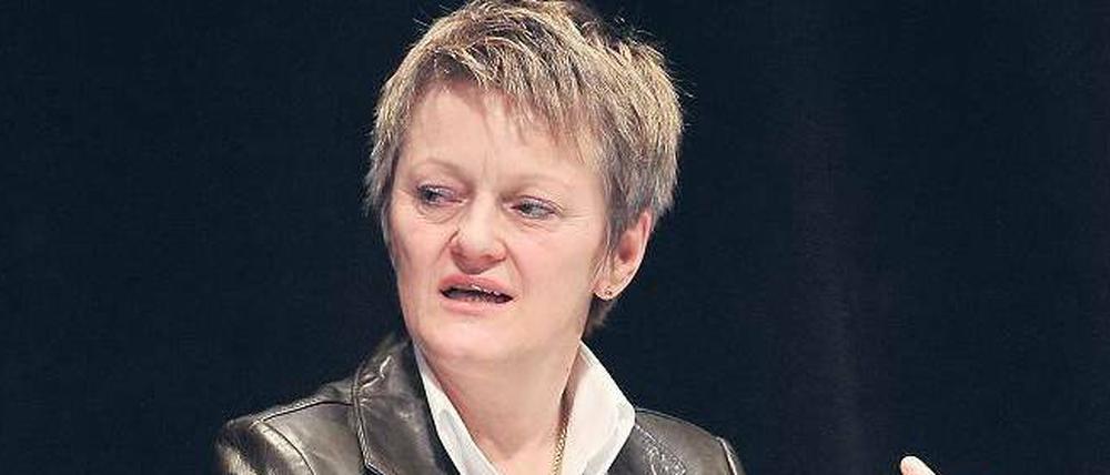 Auftritt der Kandidatin. Das Publikum verstand und reagierte wohlwollend. Foto: Davids / Zinken