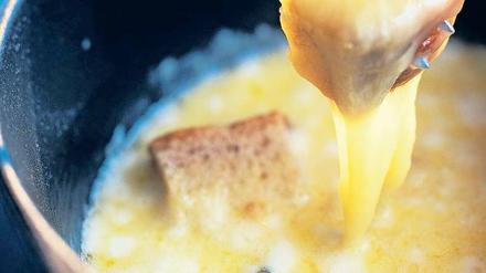Das Käsefondue ist die Urform des geselligen Essens aus dem Topf. 