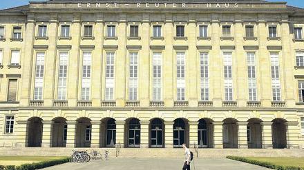 Endlich vermietet. 700 Mitarbeiter sollen bald ins Ernst-Reuter-Haus ziehen.