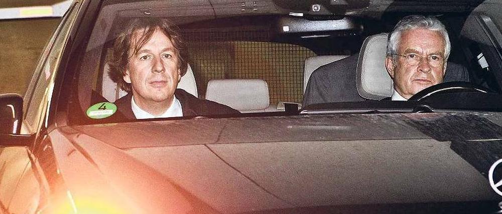 Die belastende Aussage der Frau reicht nicht. Jörg Kachelmann und sein hochfahrender Verteidiger Johann Schwenn. 