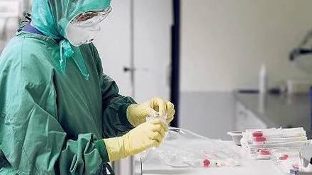 Die Angst kommt zurück. Isolierstation für Schweinegrippekranke.