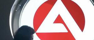 Fenster mit Aussicht. Für dieses Jahr erwartet die Bundesagentur eine weitere Entspannung der Lage am Arbeitsmarkt. Foto: dpa