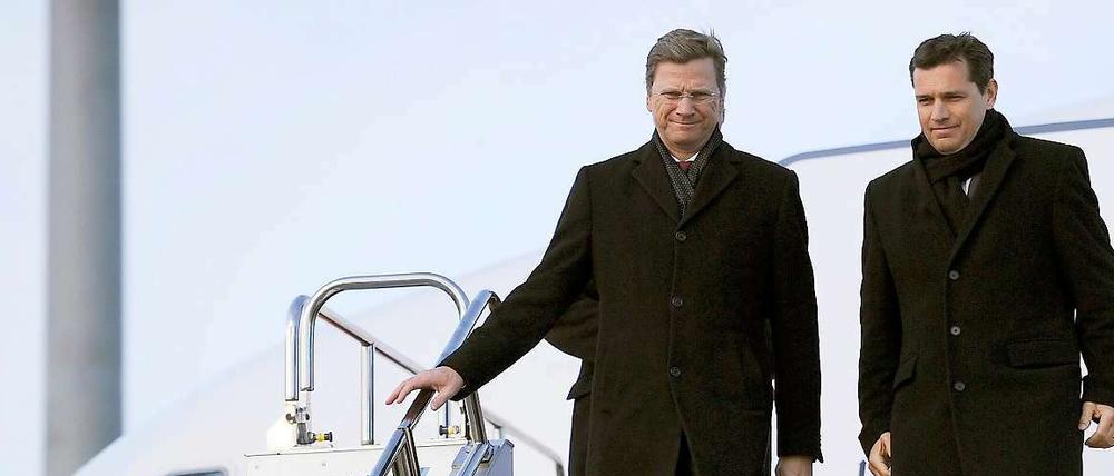Guido Westerwelle landet in Pakistan.